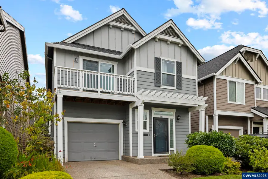 1651 SW Hewitt Av, Troutdale, OR 97060 - #2