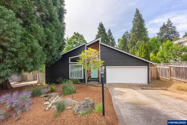 1128  Willow Creek Dr NW, Salem, OR 97304