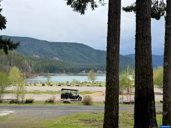 400  Detroit Rd S, Detroit, OR 97342