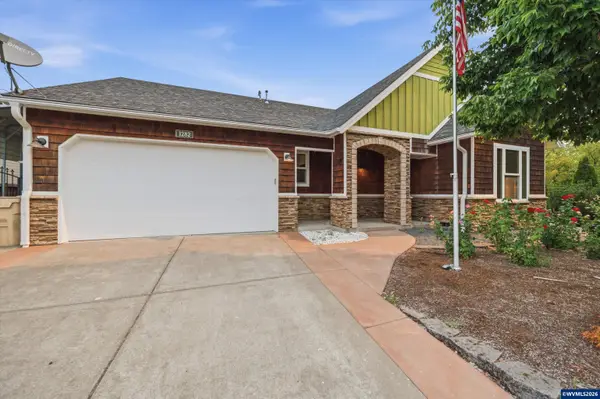 1282 SE Academy St, Dallas, OR 97338