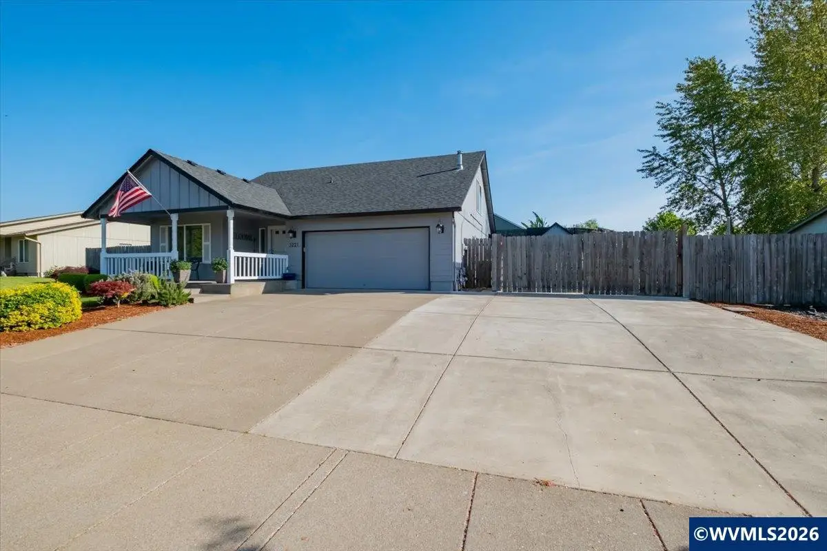 3221 NE Siuslaw Av, Albany, OR 97321 - #1