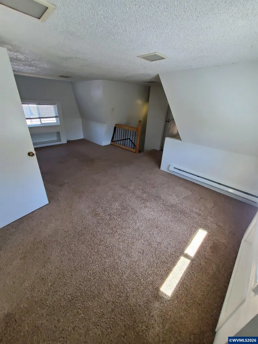 475  18th St SE, Salem, OR 97301 - #3