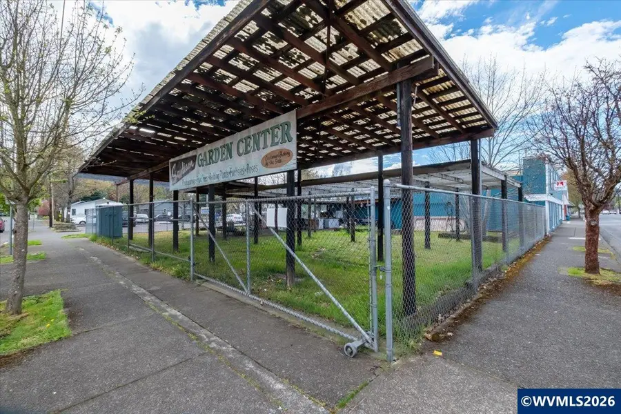 1211  Long St, Sweet Home, OR 97386 - #2