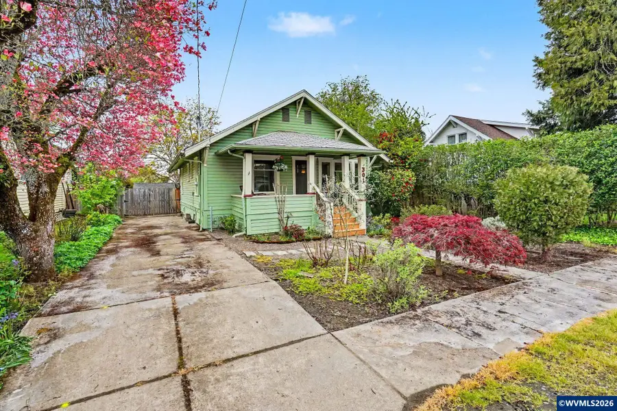 301  Orchard St, Silverton, OR 97381 - #3