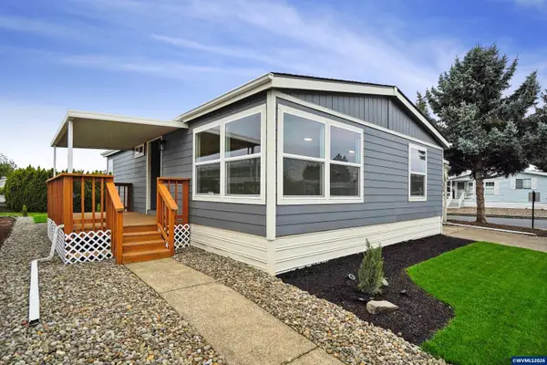 2768  Oakland Lp SE, Salem, OR 97317