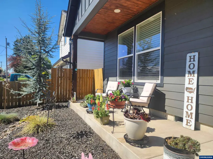 845  1st St, Gervais, OR 97026 - #3