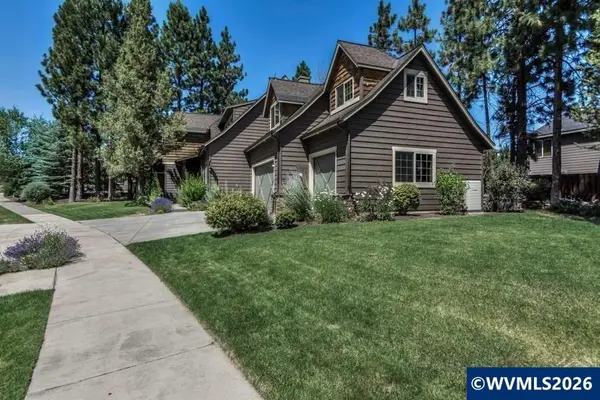 61212  Gorge View St, Bend, OR 97702
