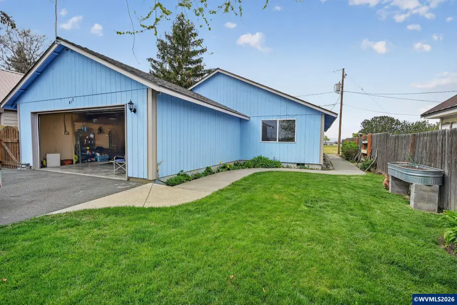 817  2nd Av, Culver, OR 97734 - #2