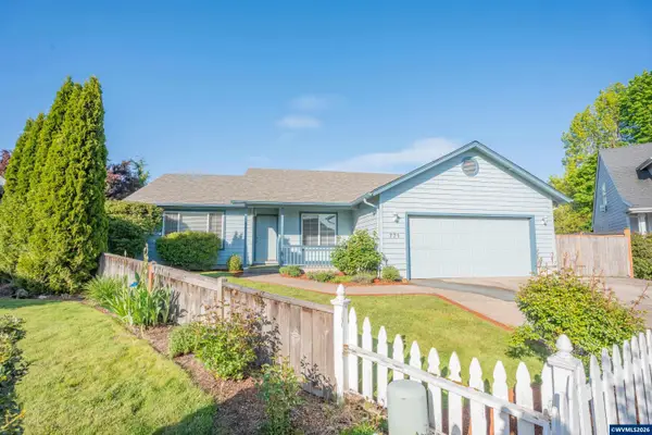 771  Woodland Acres Ln, Eugene, OR 97402