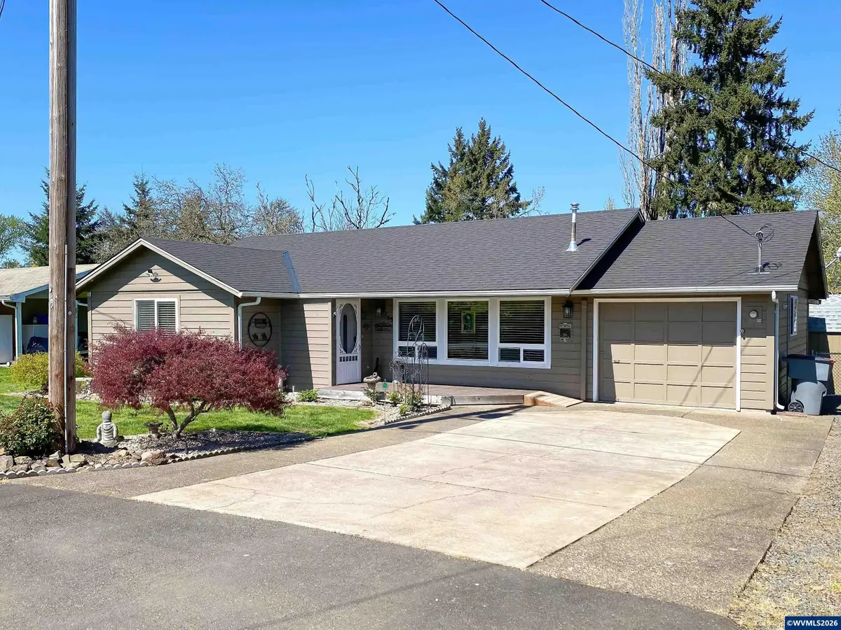 545 SW Monroe St, Sheridan, OR 97378 - #1