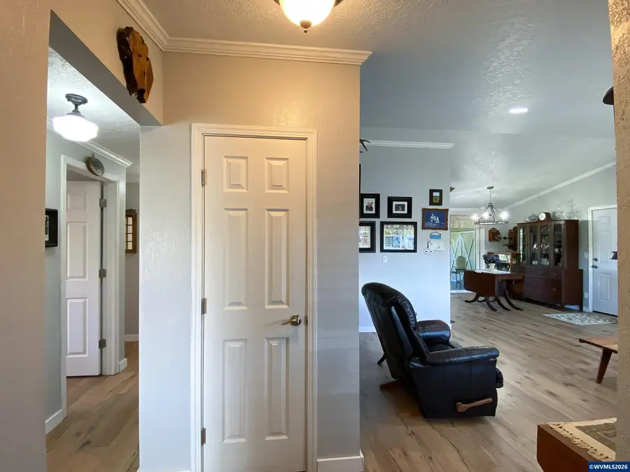 545 SW Monroe St, Sheridan, OR 97378 - #3