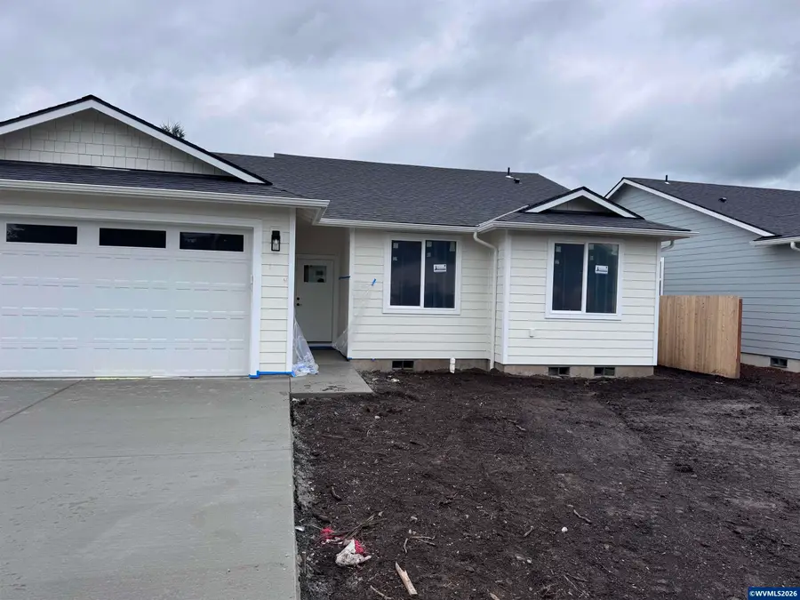 1027  42nd Av, Sweet Home, OR 97386 - #2