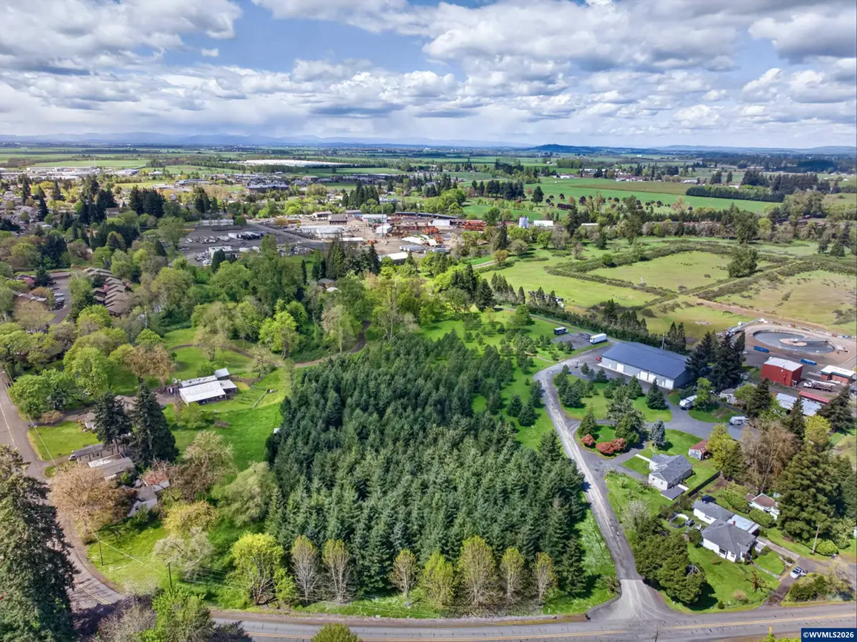 37516  Beaton Ln, Lebanon, OR 97355 - #1