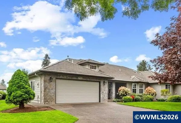 755  Castle Pines Dr N, Keizer, OR 97303