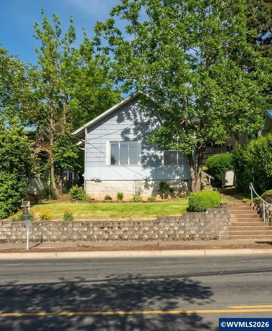 724 N Main St, Brownsville, OR 97327 - #3