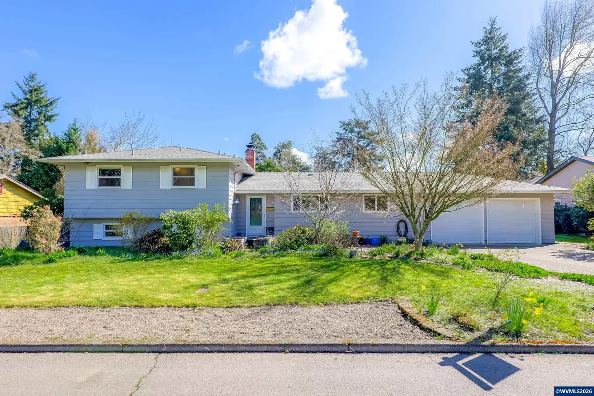 355 S Stadium Dr, Monmouth, OR 97361 - #1