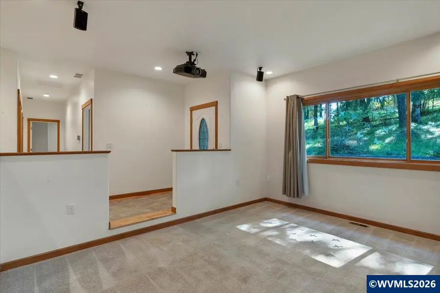 15577  Oakdale Rd, Dallas, OR 97338 - #3