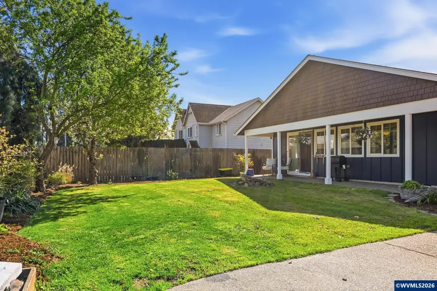 624 N Pershing St, Mount Angel, OR 97362 - #3