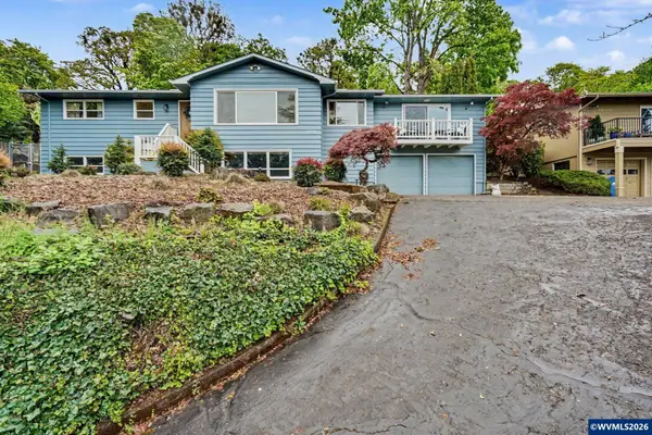 3270  Azalea Dr S, Salem, OR 97302