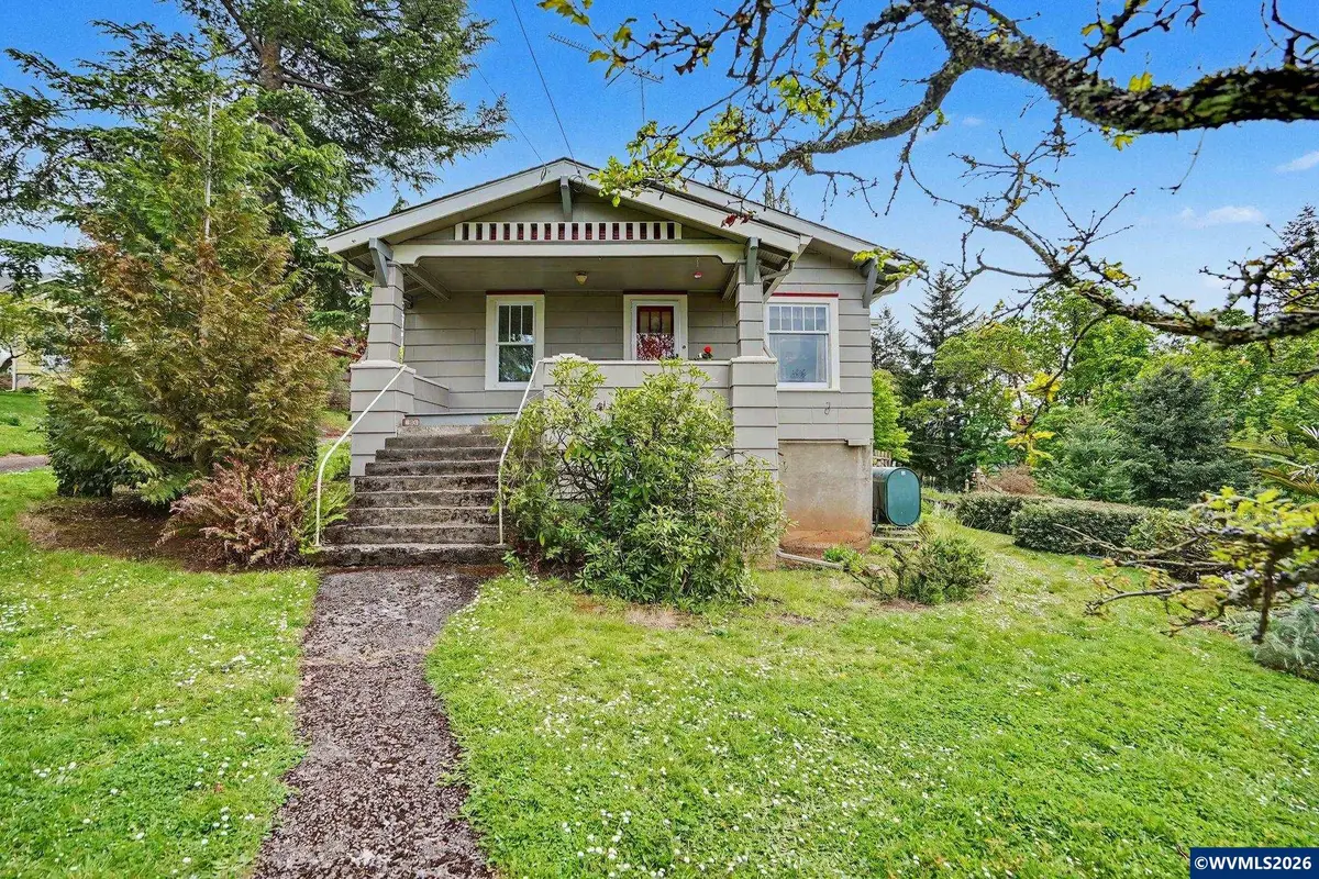 700  Oak St, Silverton, OR 97381 - #1