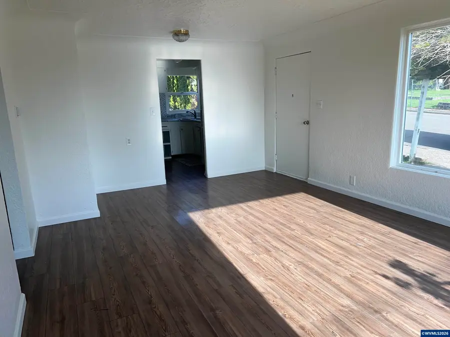 210  Hoyt St S, Salem, OR 97302 - #3