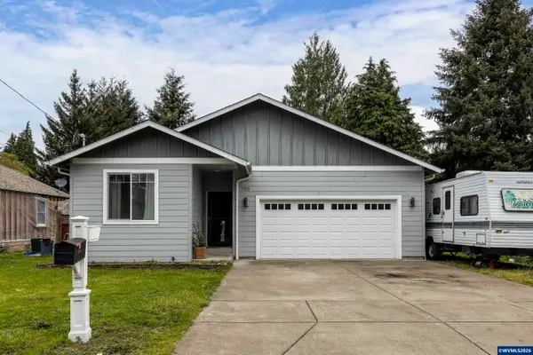 755 E Ash St, Lebanon, OR 97355