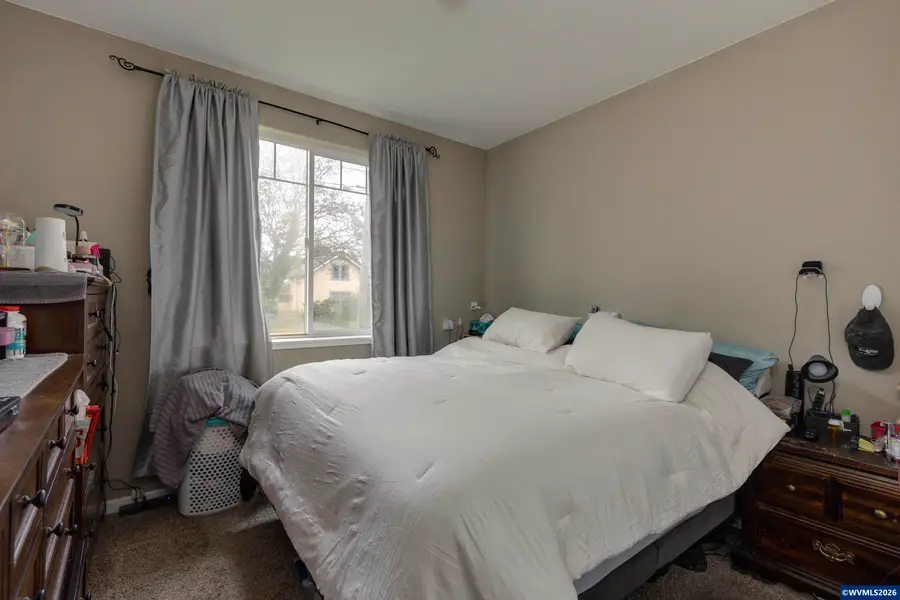 755 E Ash St, Lebanon, OR 97355 - #3