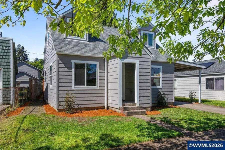 1011  7th St NW, Salem, OR 97304 - #2