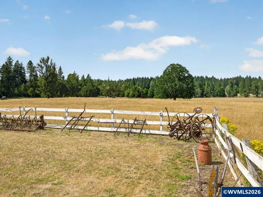 39149  Lacomb Dr, Lebanon, OR 97355 - #3