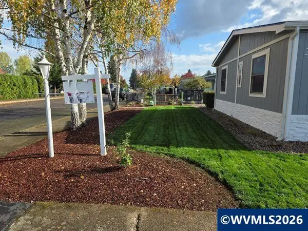 450  LaCreole (#25) Dr, Dallas, OR 97338