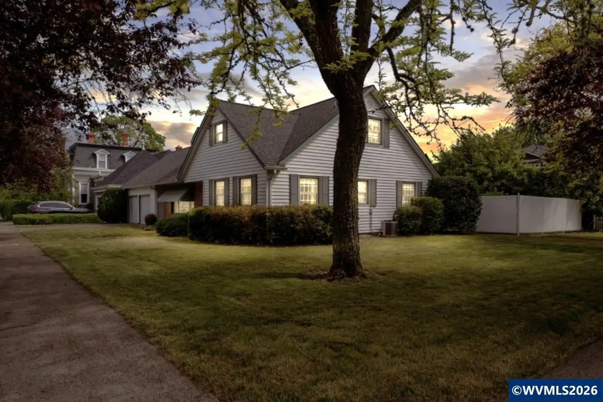 627 SW Ferry St, Albany, OR 97321 - #1