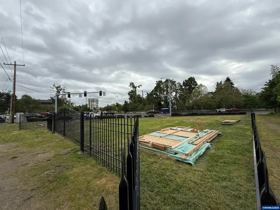 800  17th St SE, Salem, OR 97301 - #3