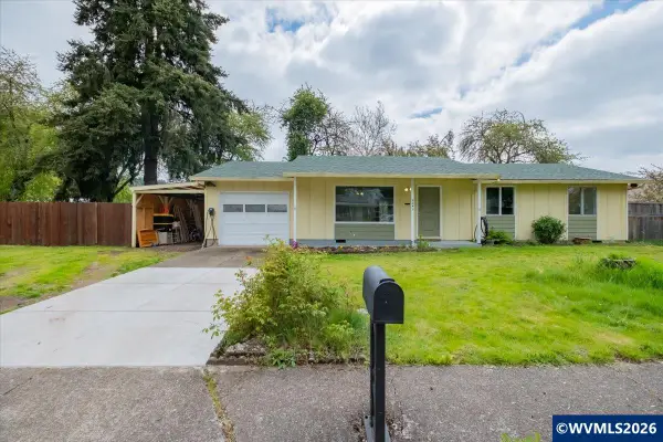 2241  Kalmia St, Sweet Home, OR 97386