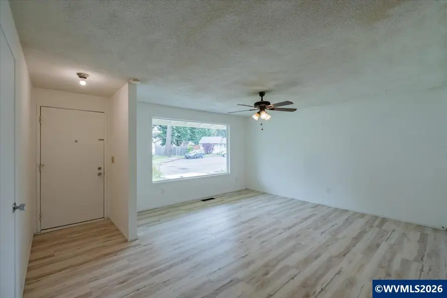 2241  Kalmia St, Sweet Home, OR 97386 - #3