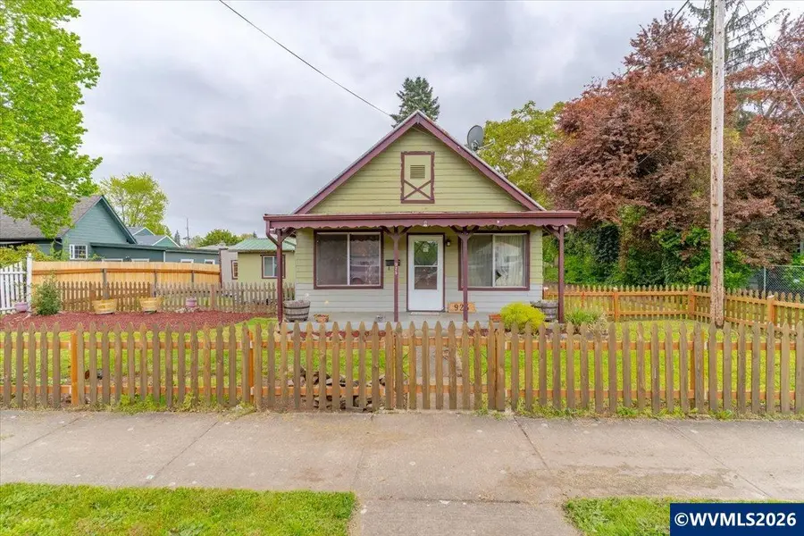 925 S Williams St, Lebanon, OR 97355 - #2