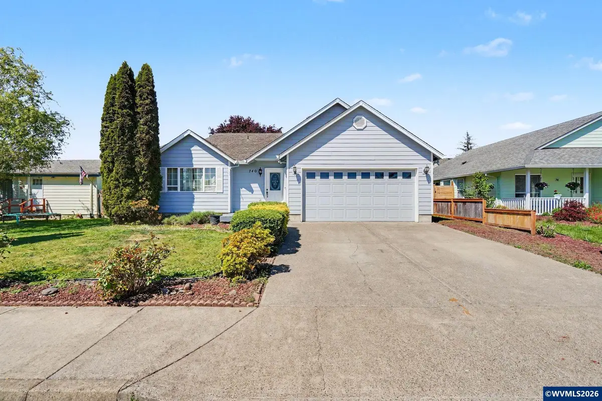 740 SE Lacey St, Sheridan, OR 97378 - #1