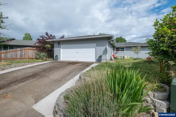 2261  Fulton Pl SE, Albany, OR 97322