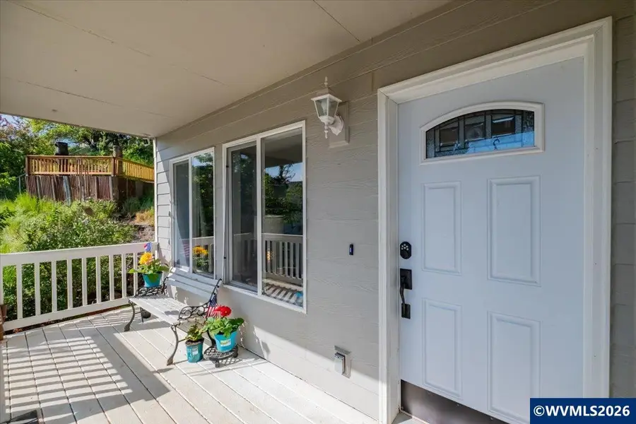 408 NE Box Ct, Sheridan, OR 97378 - #2