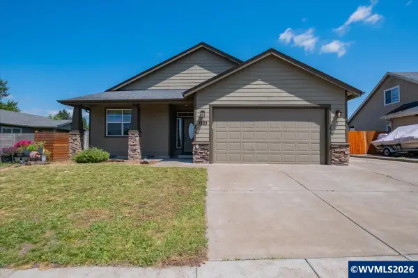1225  46th Av, Sweet Home, OR 97386
