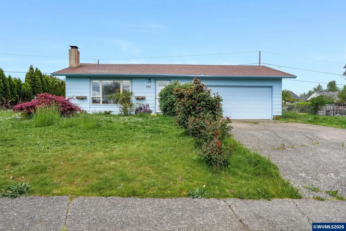 228 NW Denton Av, Dallas, OR 97338 - #1