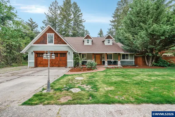 824 W Central Av, Gates, OR 97346