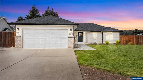 520  Fir St, Lyons, OR 97358