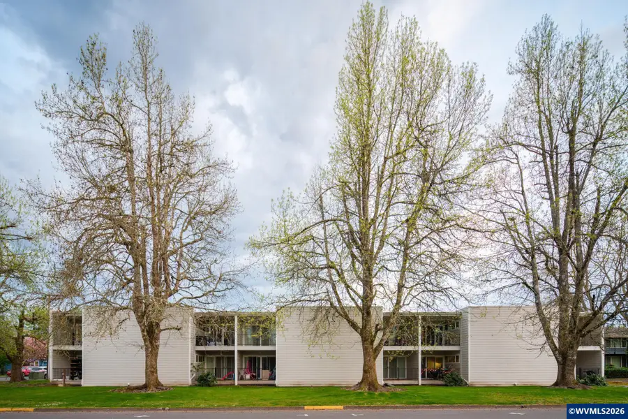 160 N Whitman St, Monmouth, OR 97361 - #2
