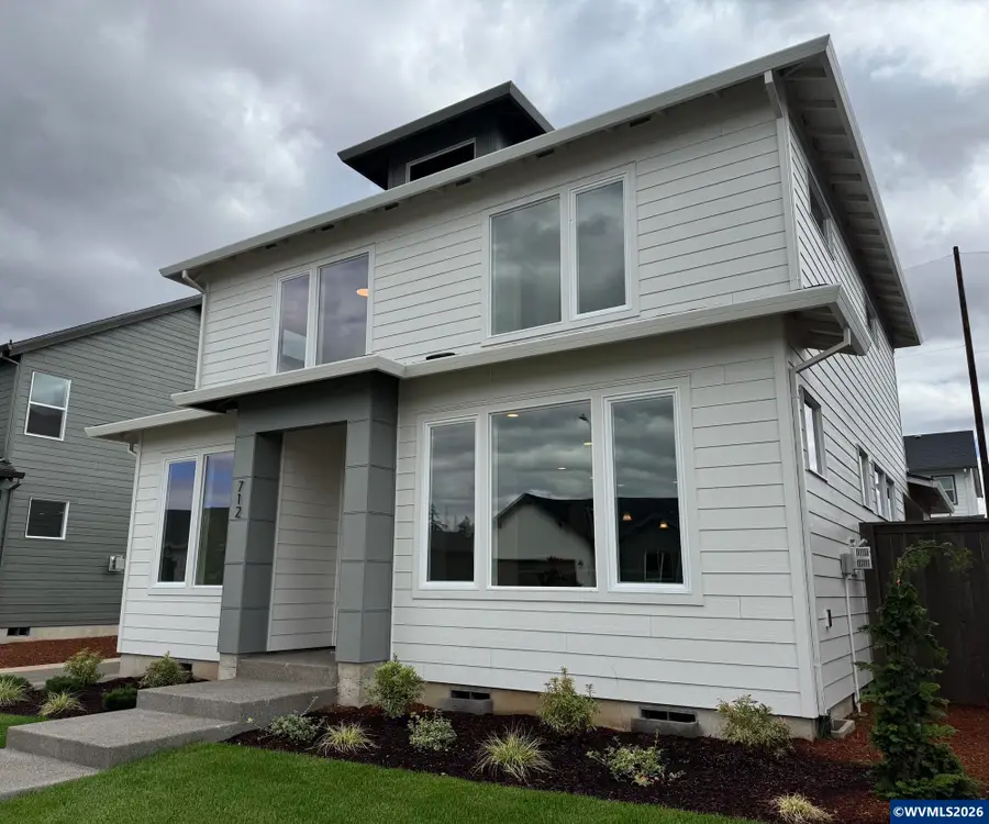 712  Magnolia Av, Woodburn, OR 97071 - #2
