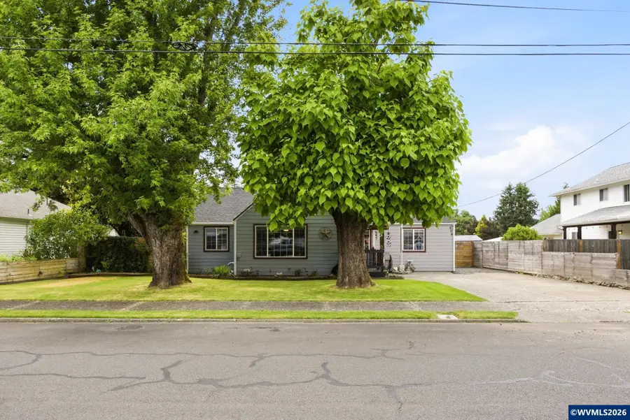 924  7th Av, Sweet Home, OR 97386 - #2