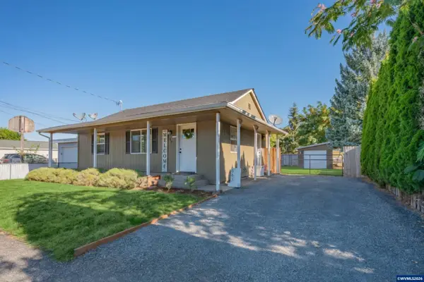 667 W Rose St, Lebanon, OR 97355