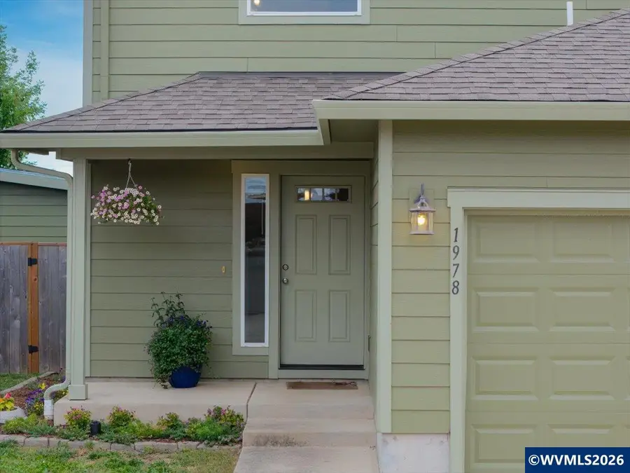 1978  Lyon St SW, Albany, OR 97322 - #3