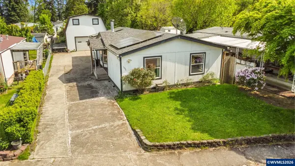 1036  Alder Ln, Woodburn, OR 97071
