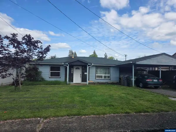 1315  1st Av, Sweet Home, OR 97386