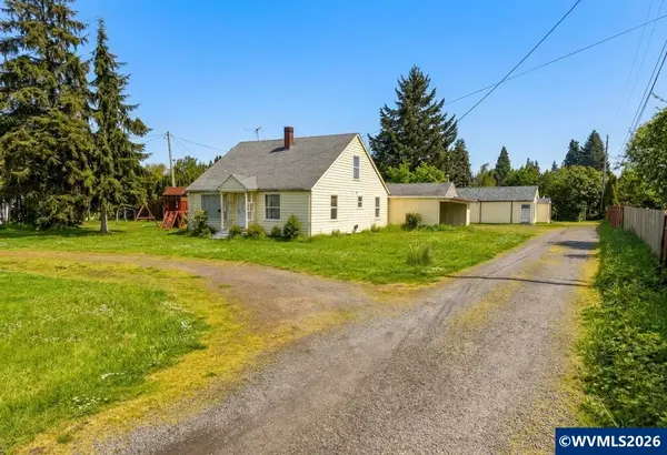 33719  Santiam Hwy, Lebanon, OR 97355